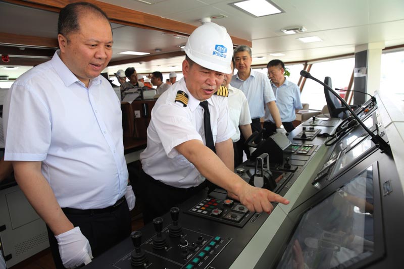 我國(guó)最大兩艘海洋漁業(yè)綜合科學(xué)調(diào)查船正式交付使用