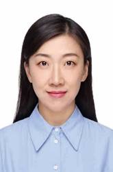 人穿著襯衫描述已自動(dòng)生成